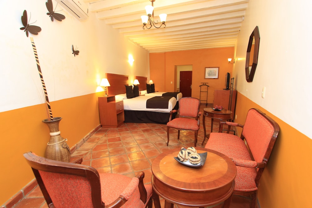 La Casona de Don Lucas 57/72