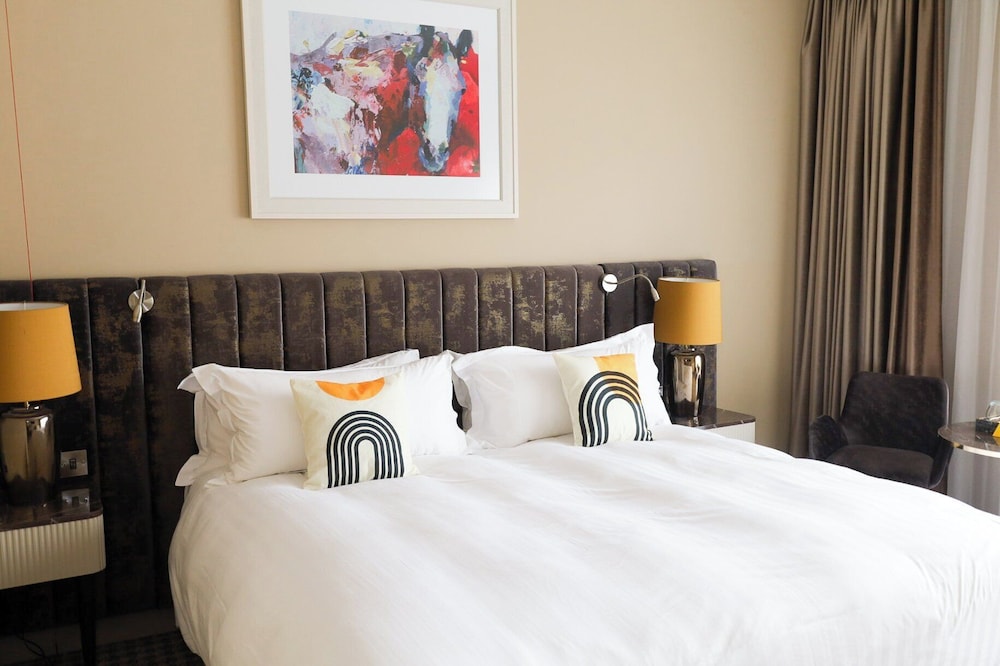 Standard, King Bed, Capitol View, Hot Tub, Terrace
