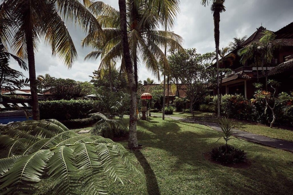 Outpost Ubud Coliving Suites (ex. Kertiyasa Bungalow) 38/45