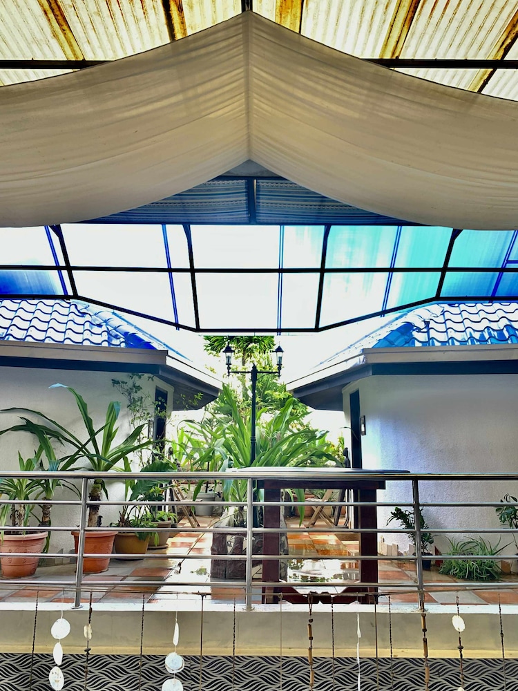 Grande Vista Hotel 4/61