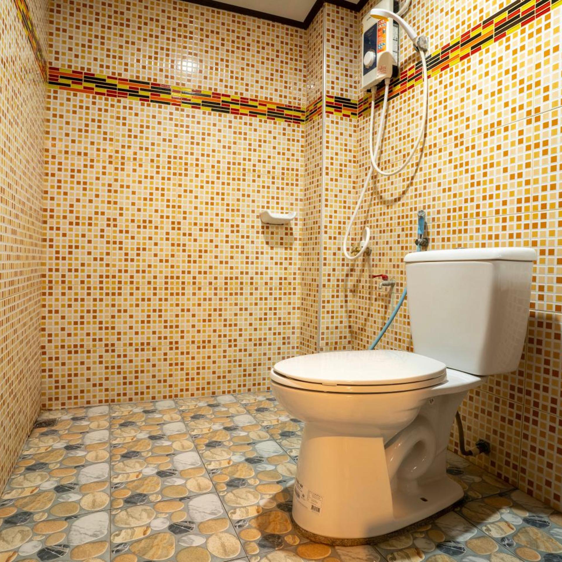 Phumthadarommanee Resort 42/43