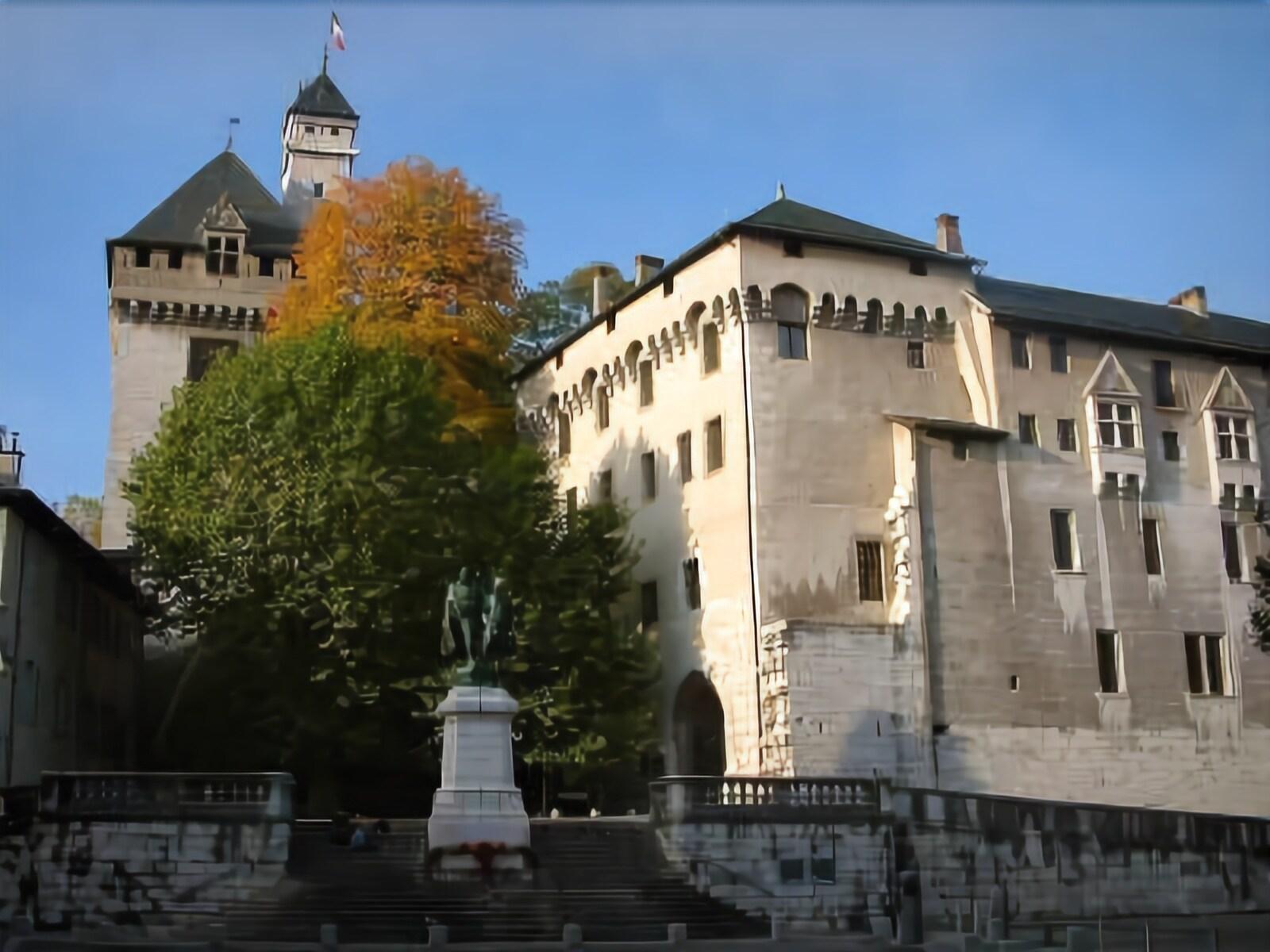 Ibis Styles Chambery Centre Gare 1/38