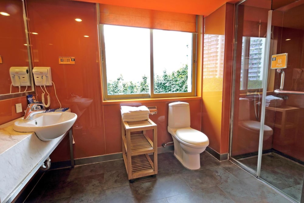Garden Inn 4th Zhongshan Road Branch 42/60