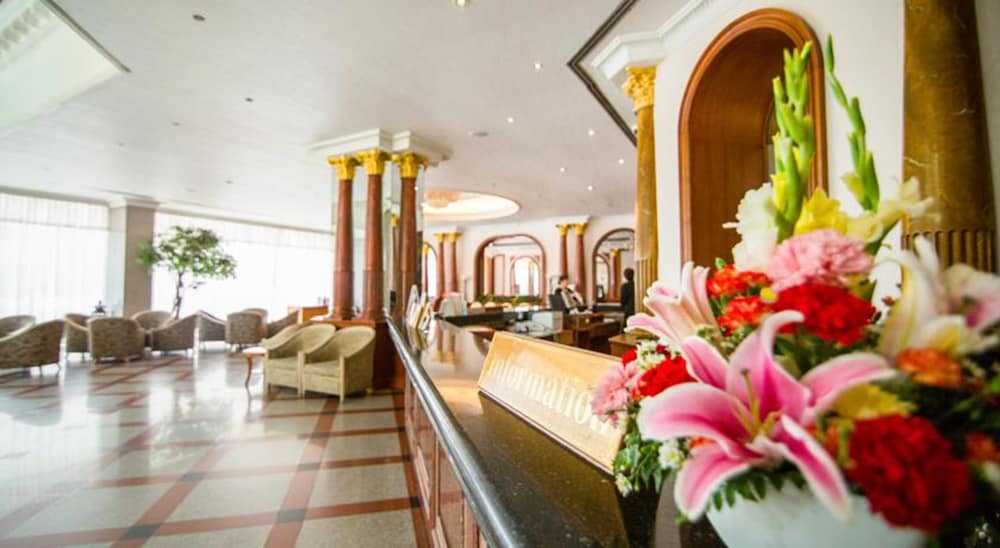 Royal Benja Hotel 56/67