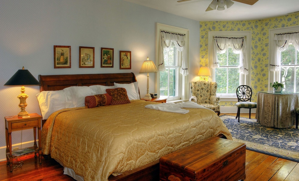 Rockwood Manor 27/71
