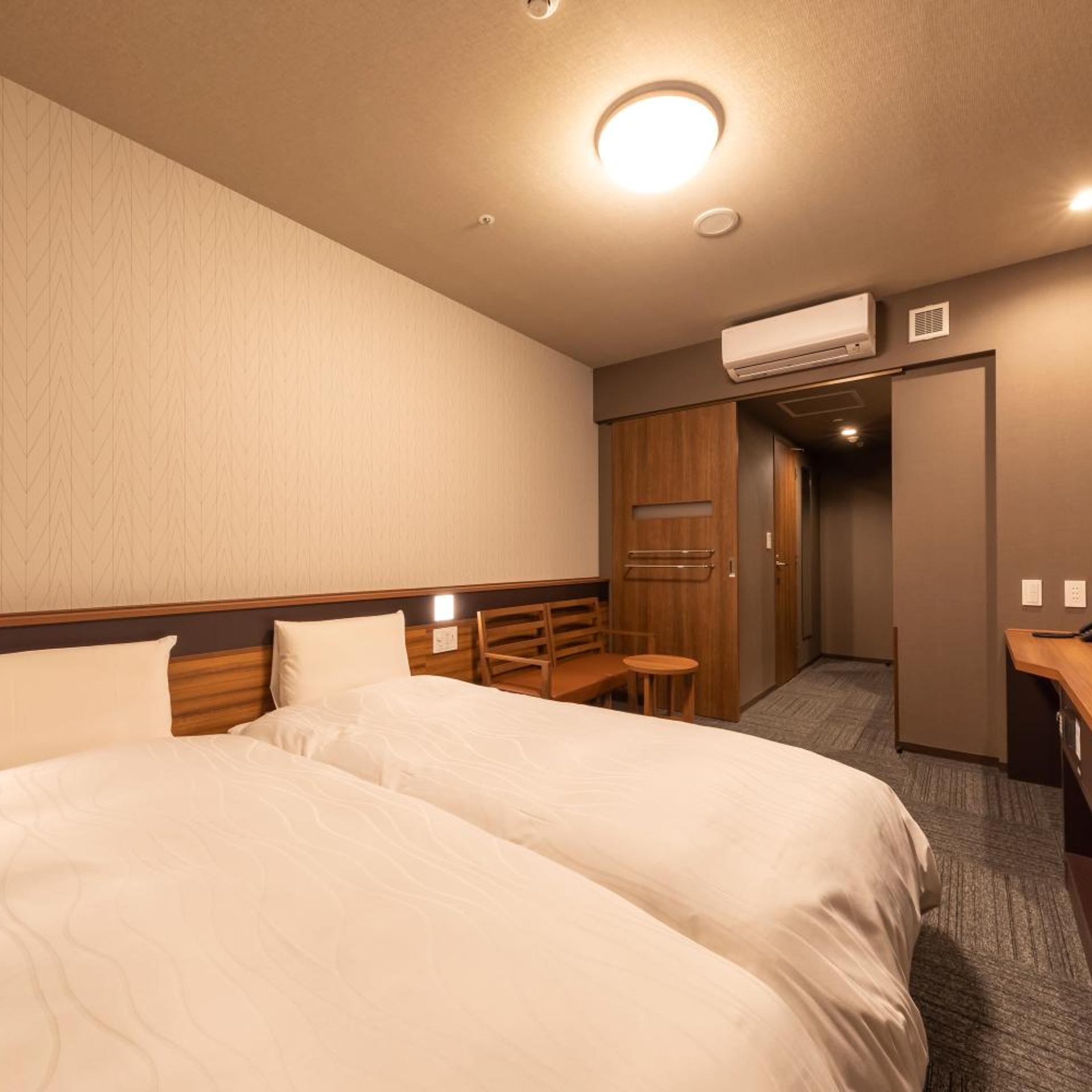 Hollywood, Compact, Single Bed