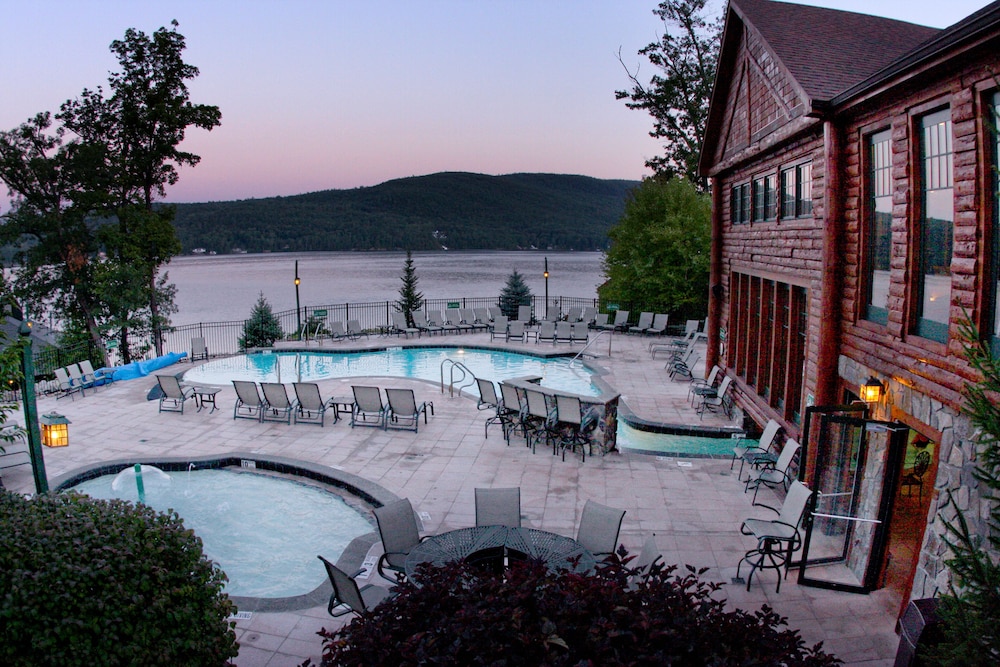 The Lodges at Cresthaven 5/60