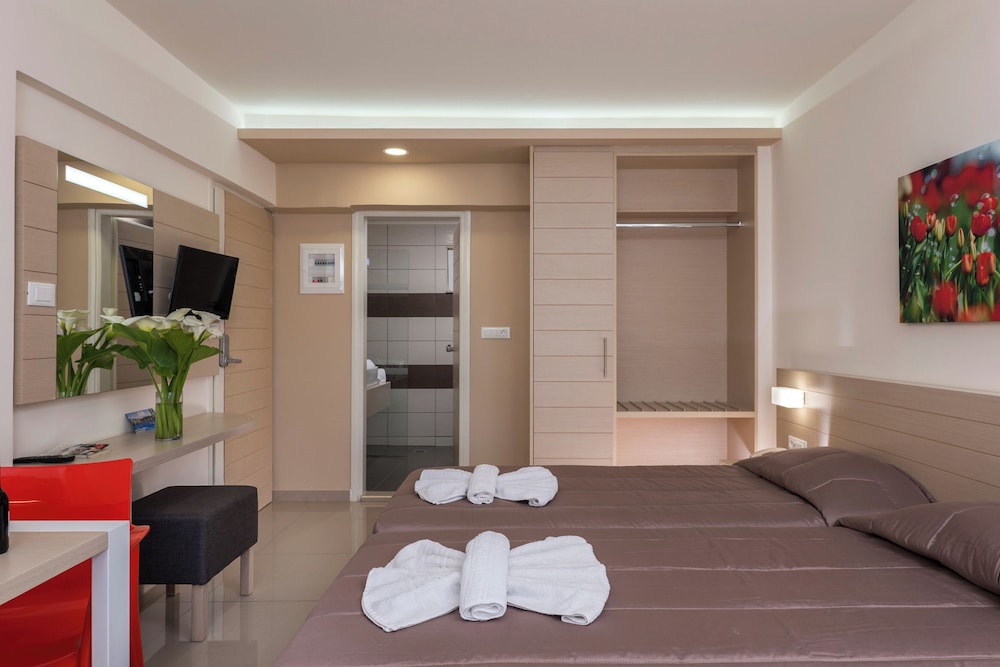 Atrion Resort Hotel 23/45