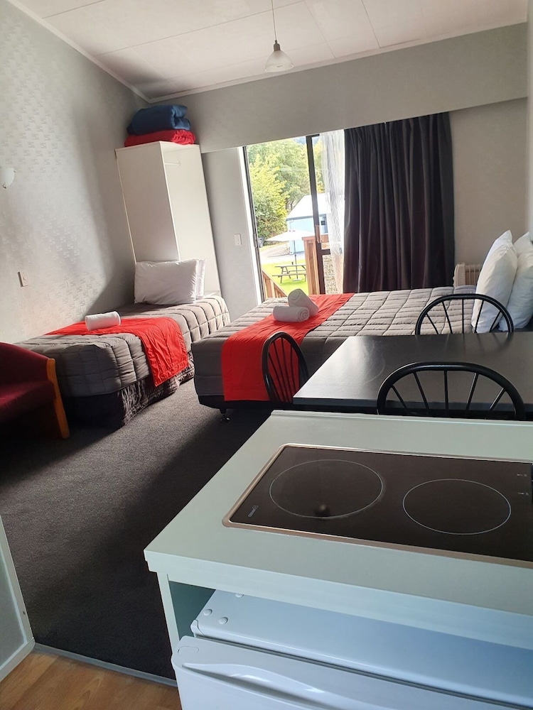 OHAKUNE COURT MOTEL 32/71