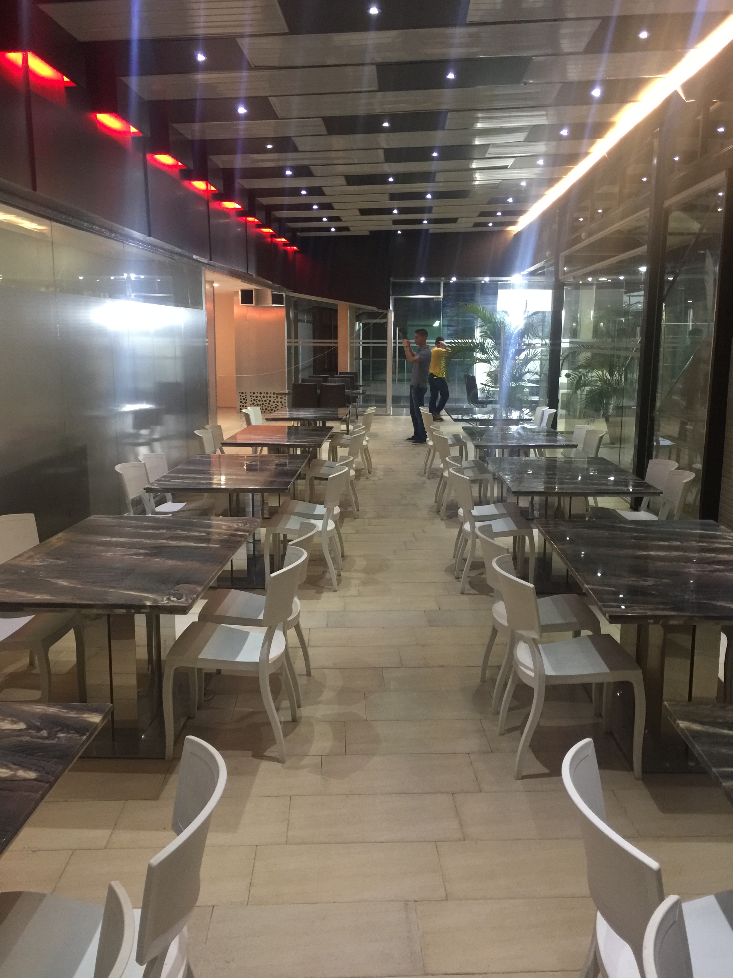Grand International Hotel 33/45