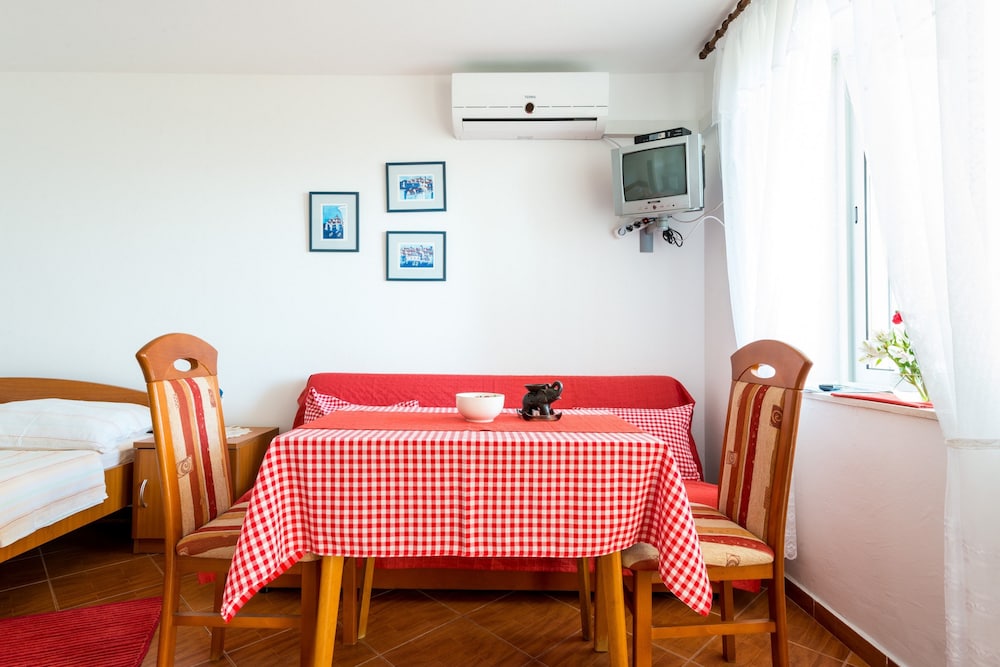 GUESTHOUSE HOME SWEET HOME 24/50