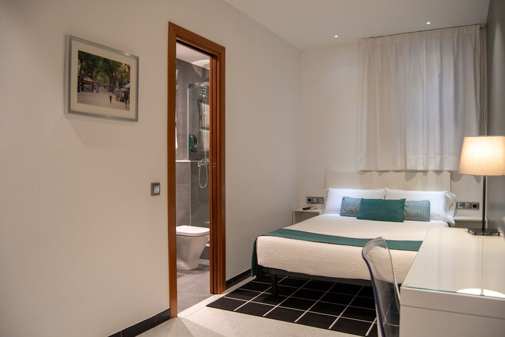 Hostal Apolo 45/46