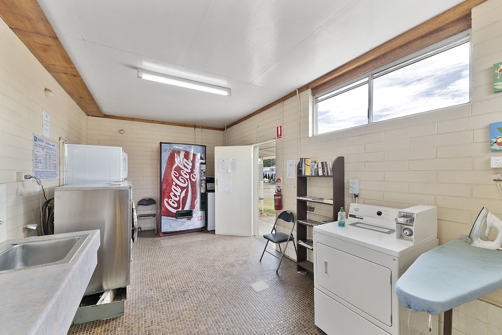 Benalla Tourist Park 17/48
