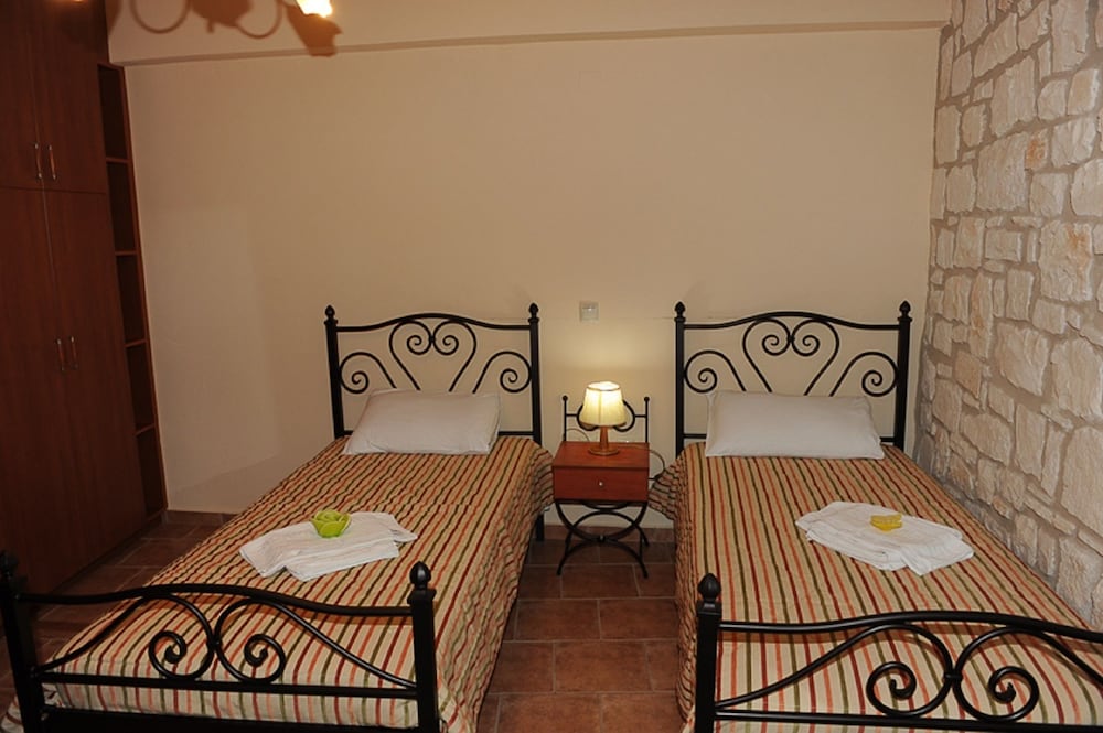 Ammos Villas 24/39
