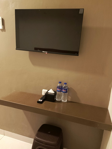 Aquila Family Homestay 7/11