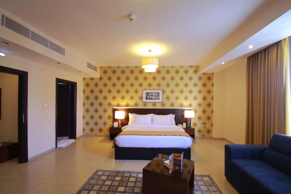 CITY ROSE HOTEL SUITES 25/67