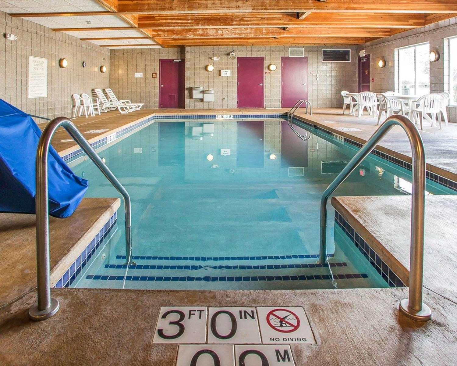 Sleep Inn & Suites Wisconsin Rapids, WI 16/35
