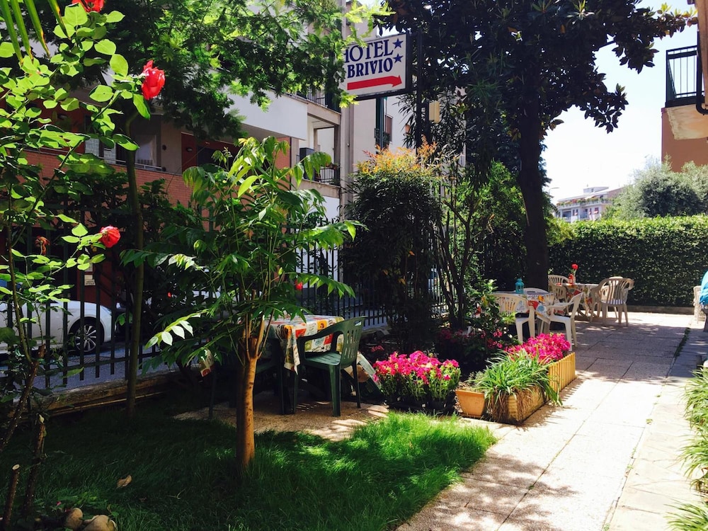 Hotel Brivio 28/39