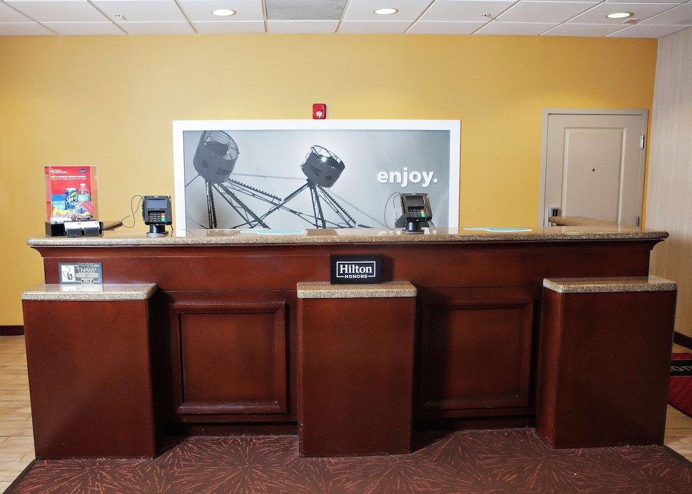 Hampton Inn Martin 8/43