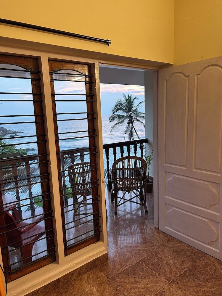 The Ocean Park Beach Resort 23/45