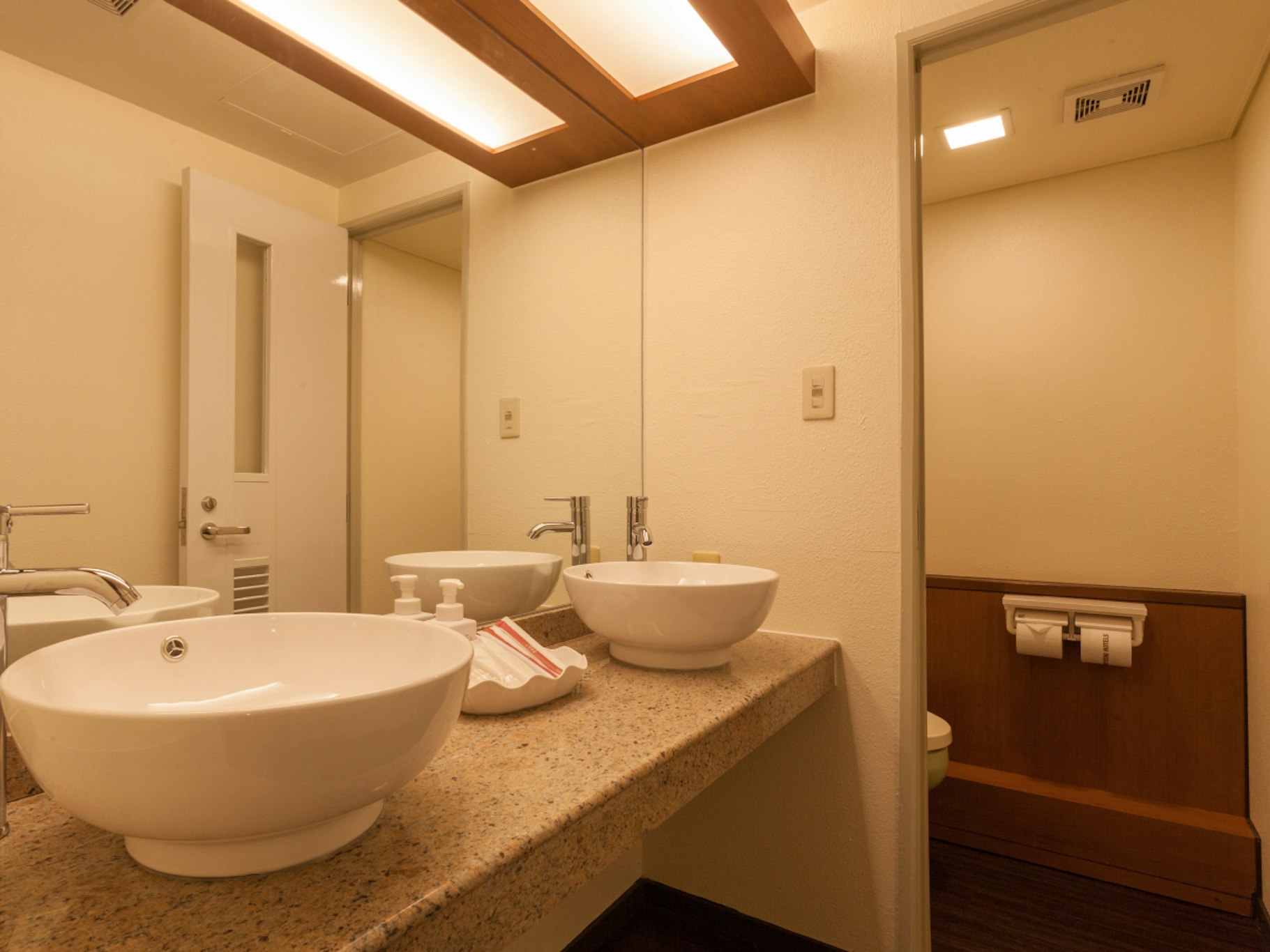 Okinawa Kariyushi Beach Resort Ocean Spa 48/49