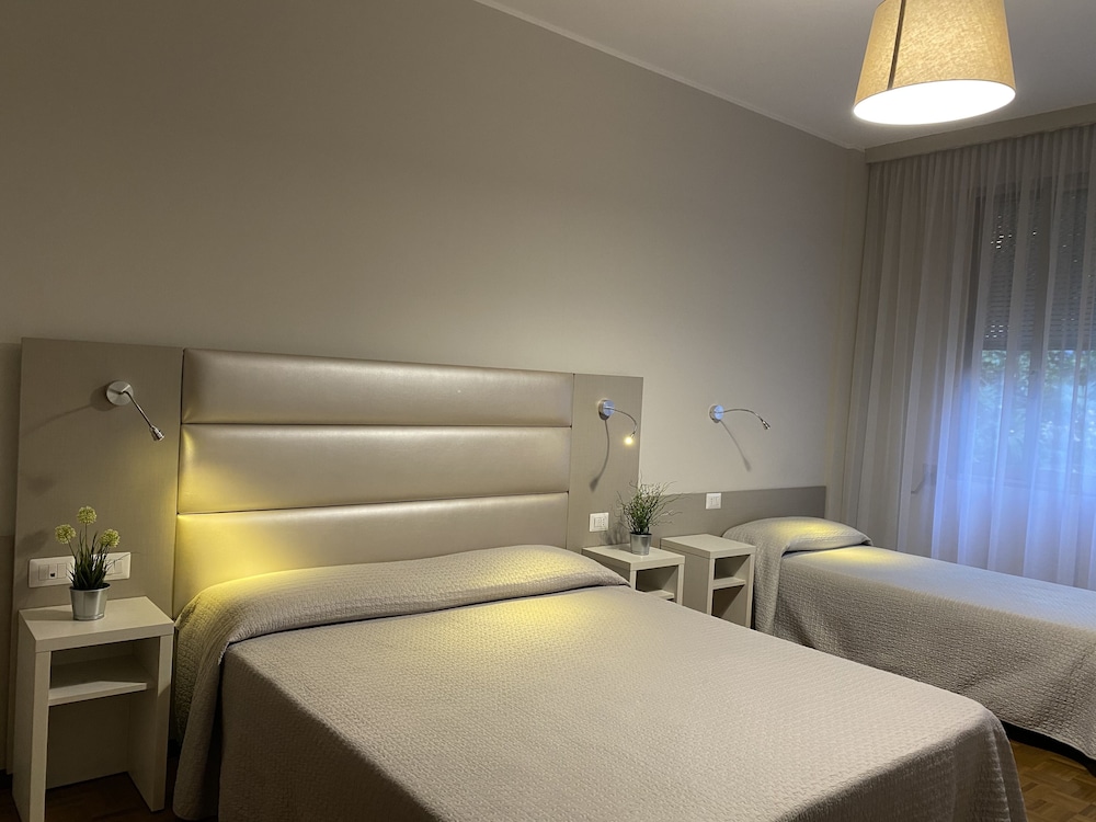 Hotel Due Giardini 23/29