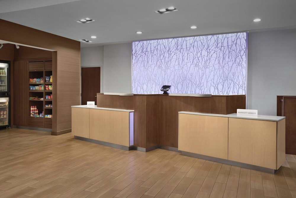 Fairfield Inn &amp; Suites Jeffersonville I-71 8/58