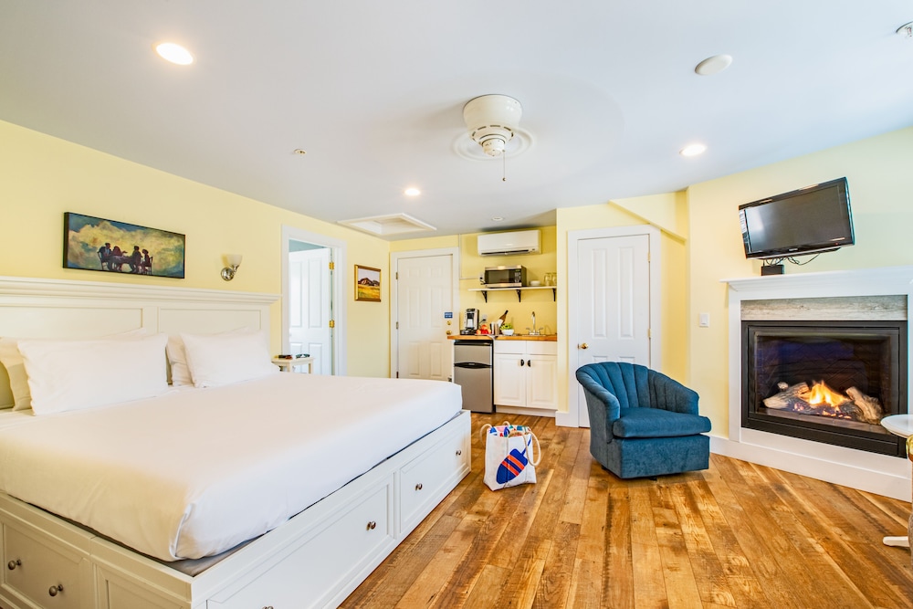 Admirals Landing Bed & Breakfast 35/69