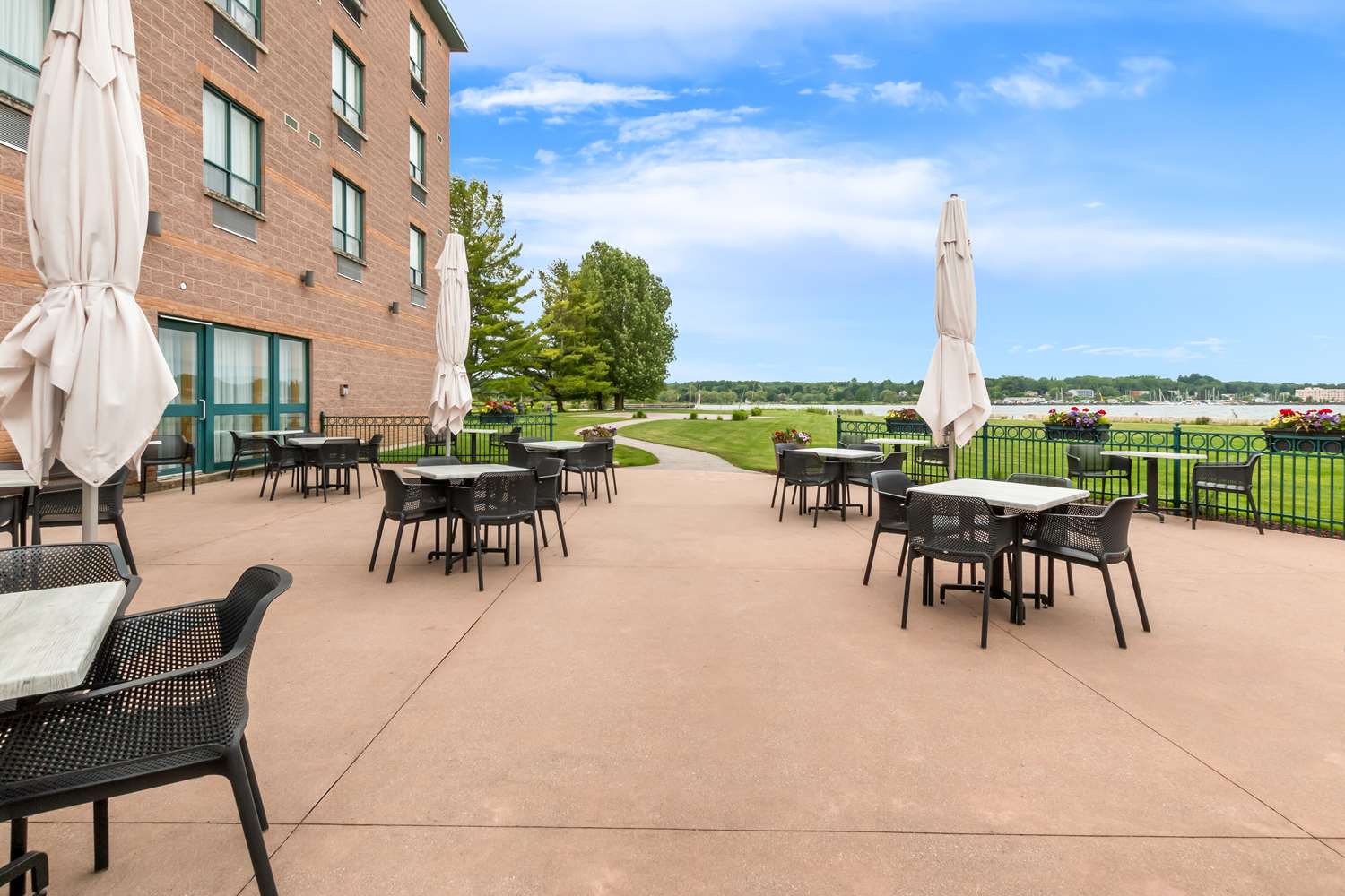 Best Western Inn On The Bay 15/22