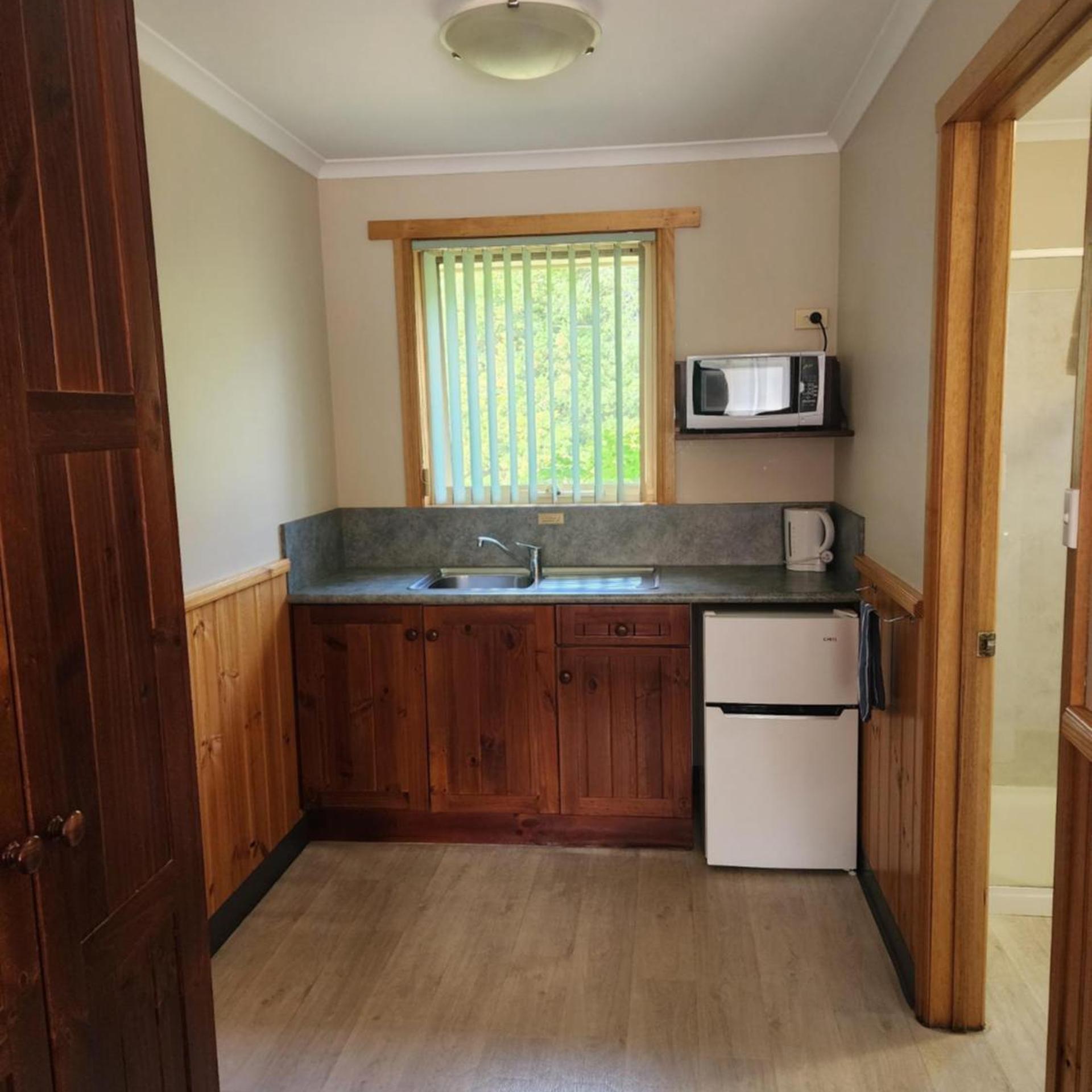 KENTISH HILLS RETREAT 1/21