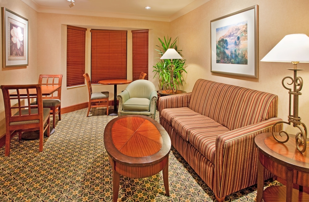 Staybridge Suites O Fallon Chesterfield 26/50
