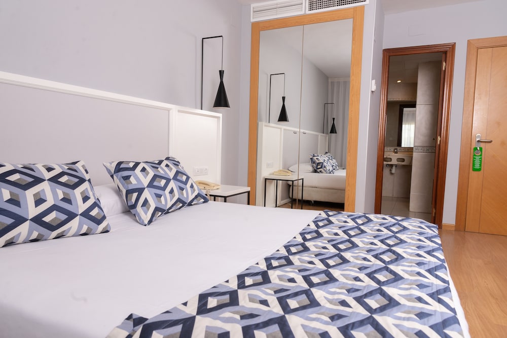 Beleret Hotel 23/77