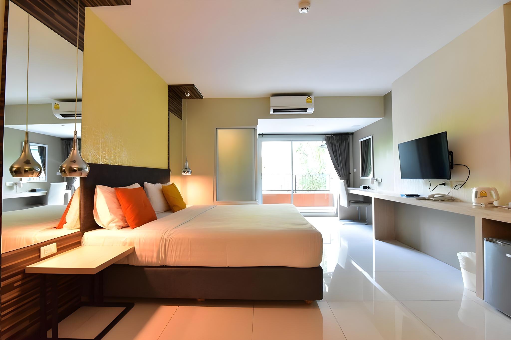 Superior, Double Bed, No Window