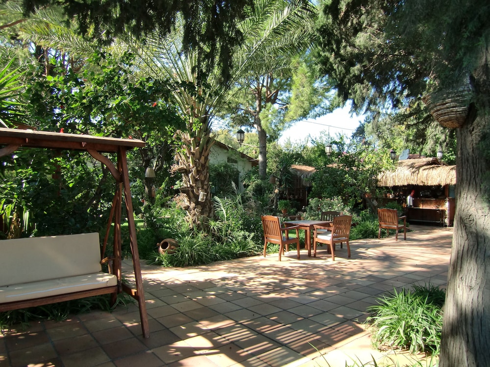 Hotel Happy Caretta 41/47