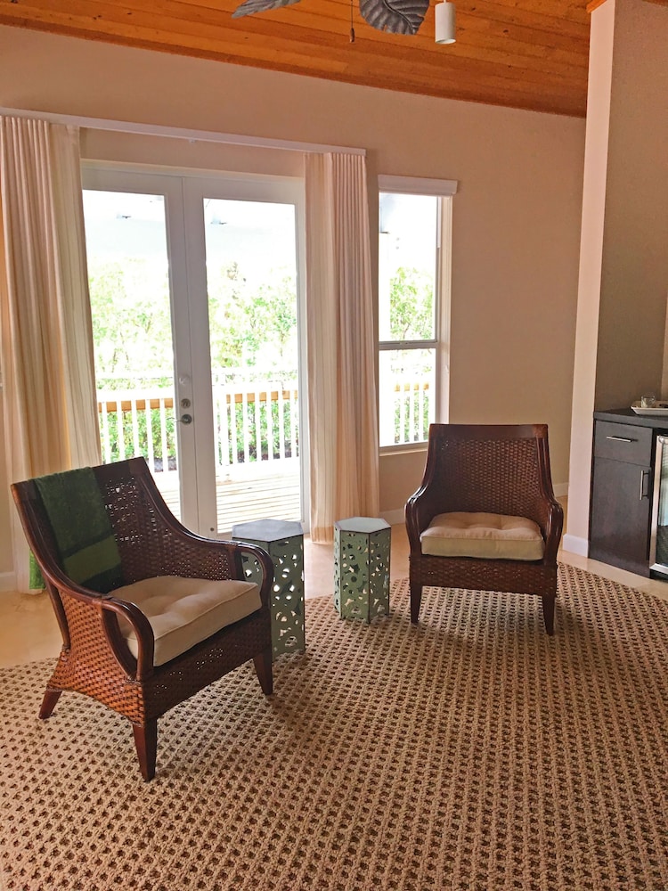 Dolphin Point Villas 28/50