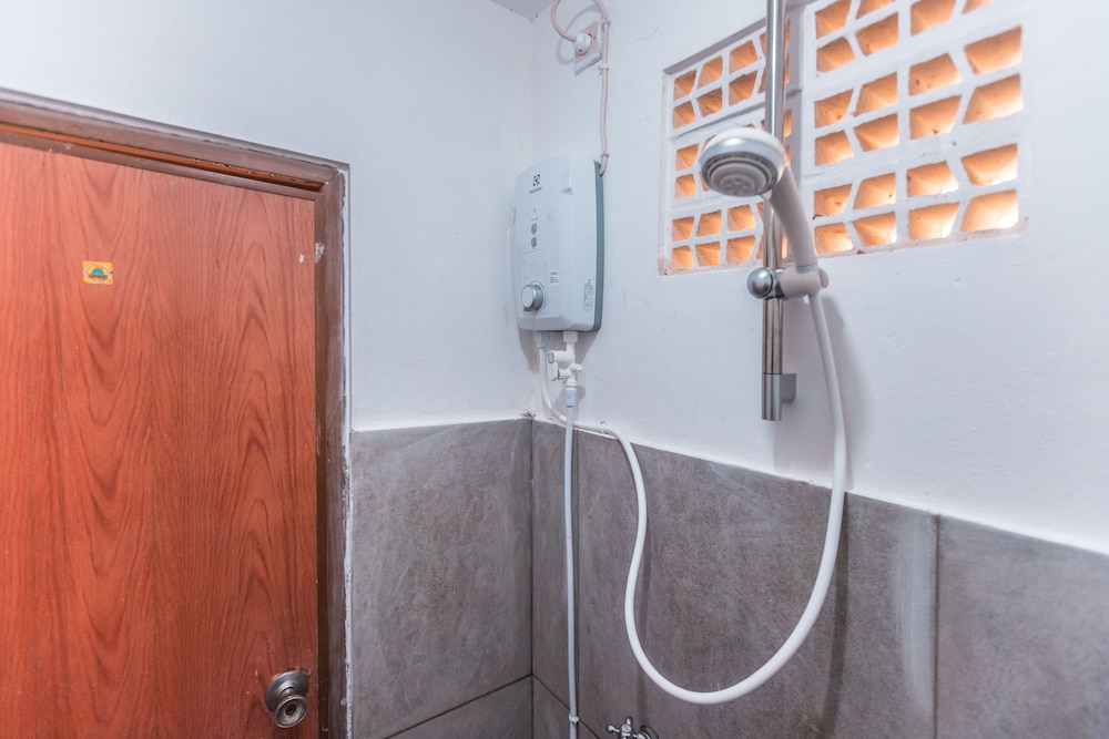 Hotel O near Plaza Pondok Gede formerly Angel Homestay 14/27