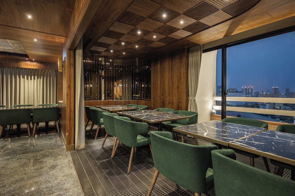 Provintia Hotel 39/50
