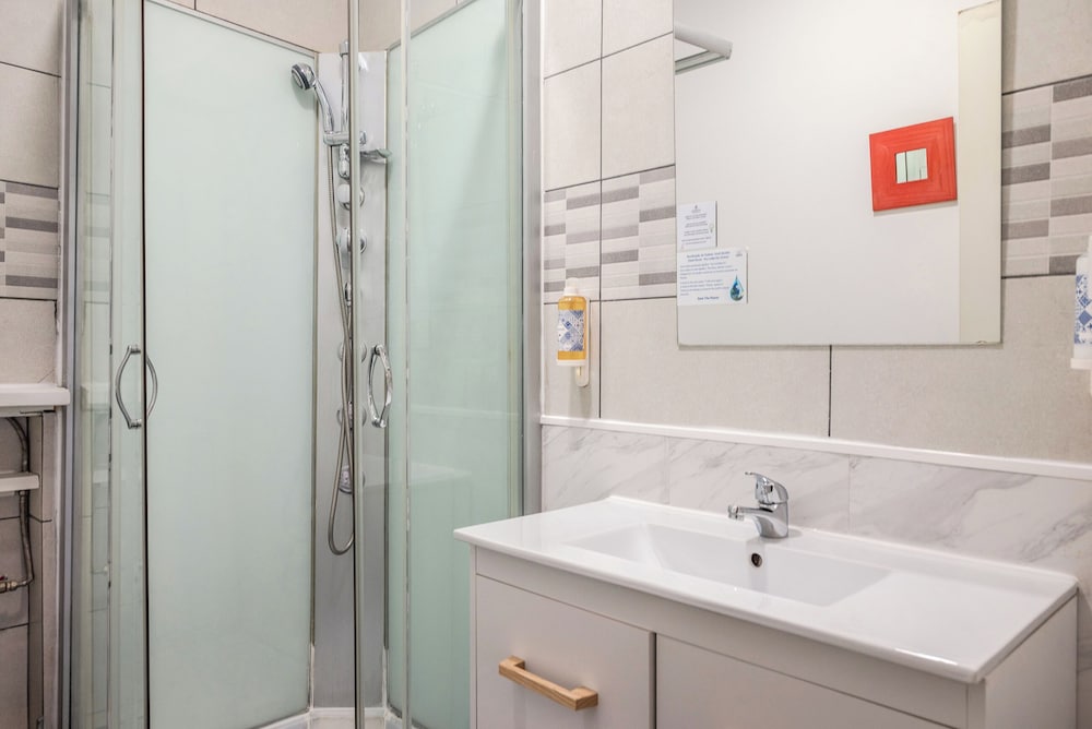 Aparthotel Oporto Entreparedes 76/77