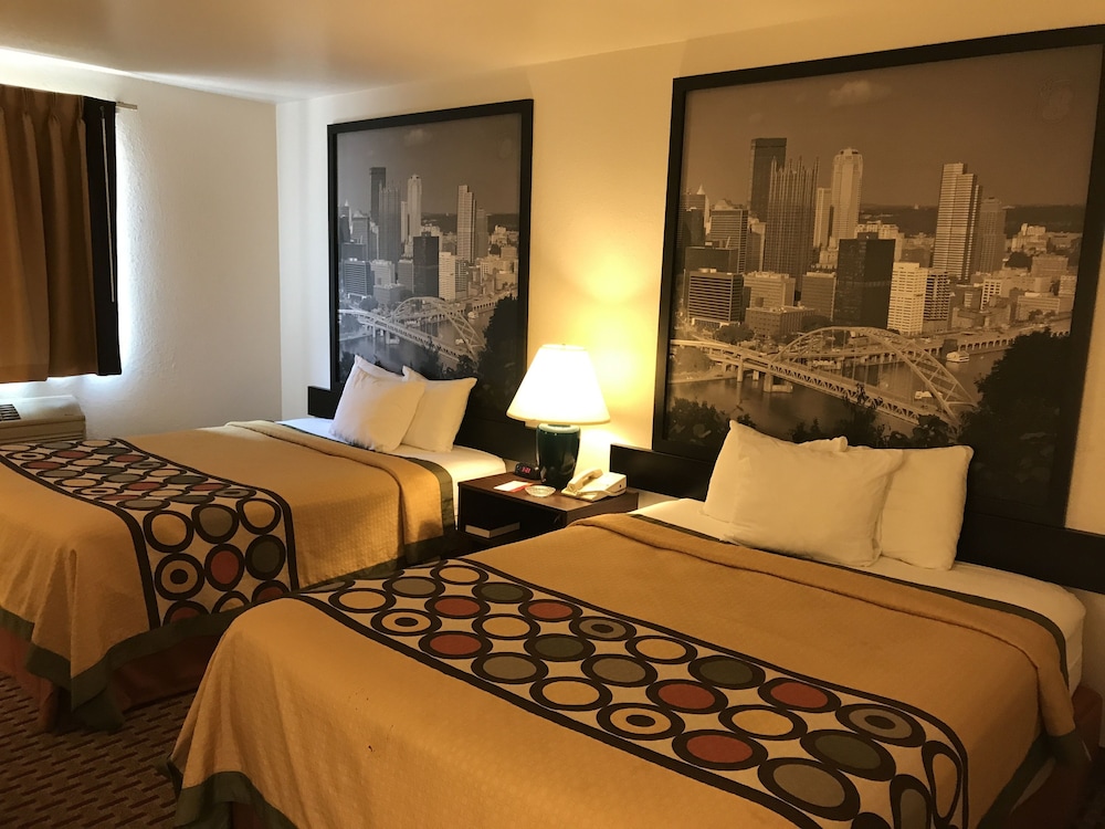 Super 8 by Wyndham Canonsburg/Pittsburgh Area 20/40