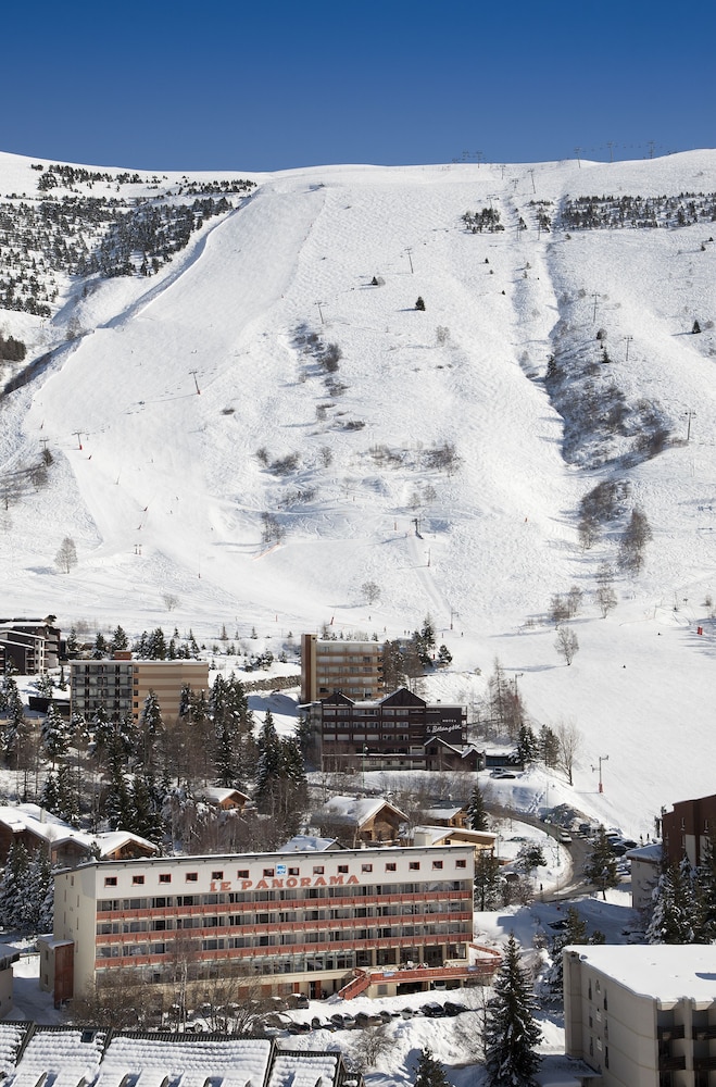 HOTEL CLUB MMV LE PANORAMA 48/50