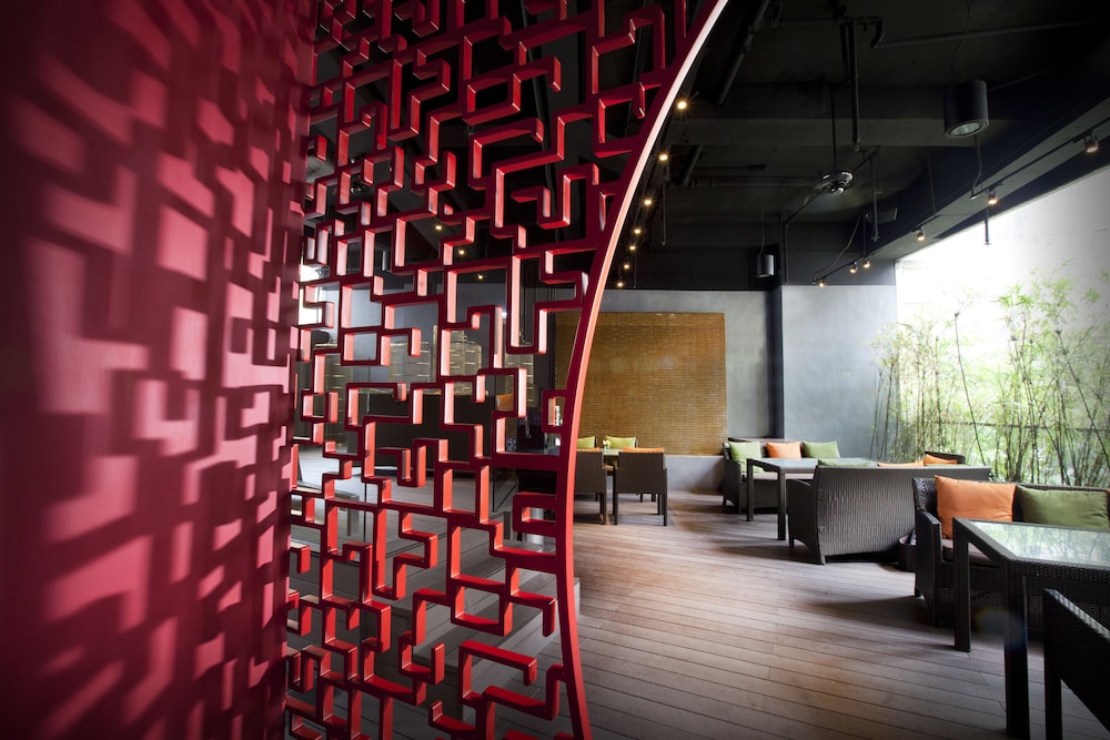 Lan Kwai Fong Hotel 53/54
