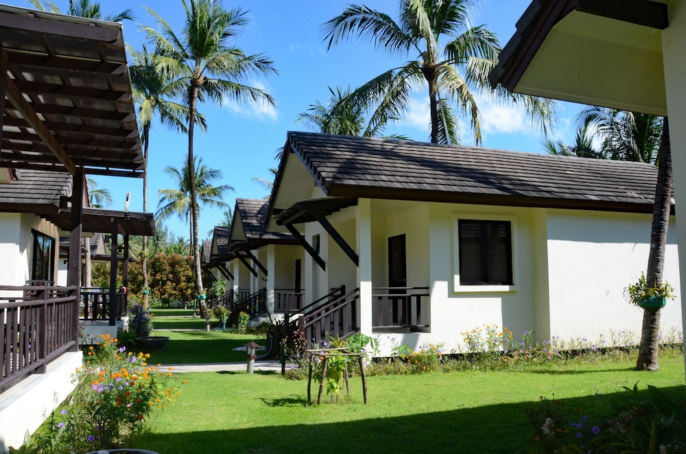 Khao Lak Blue Lagoon Resort 35/42