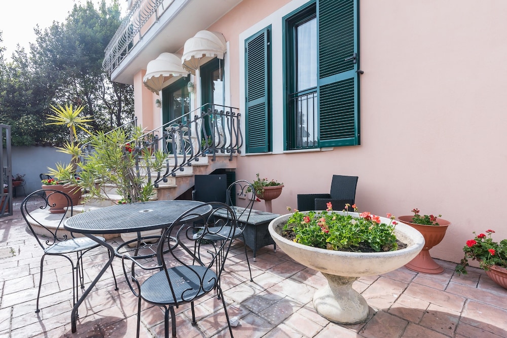 Hotel La Villetta 37/40