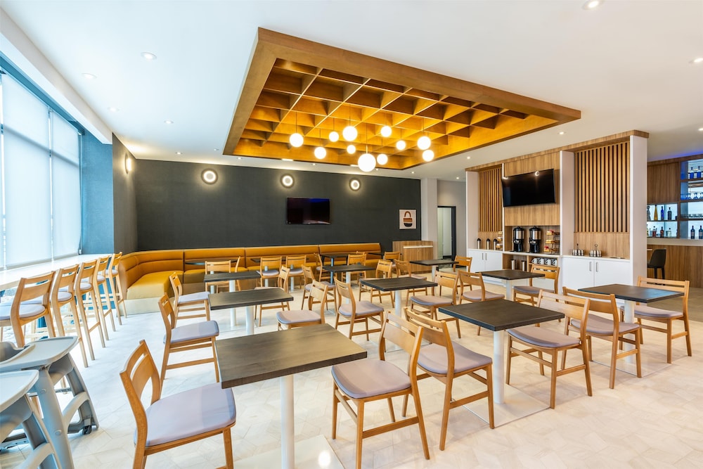 Hyatt Place Eagle Pass 32/50