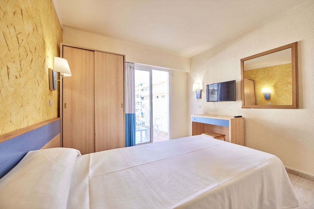 AHOI! Urban Beach Hotel 13/34