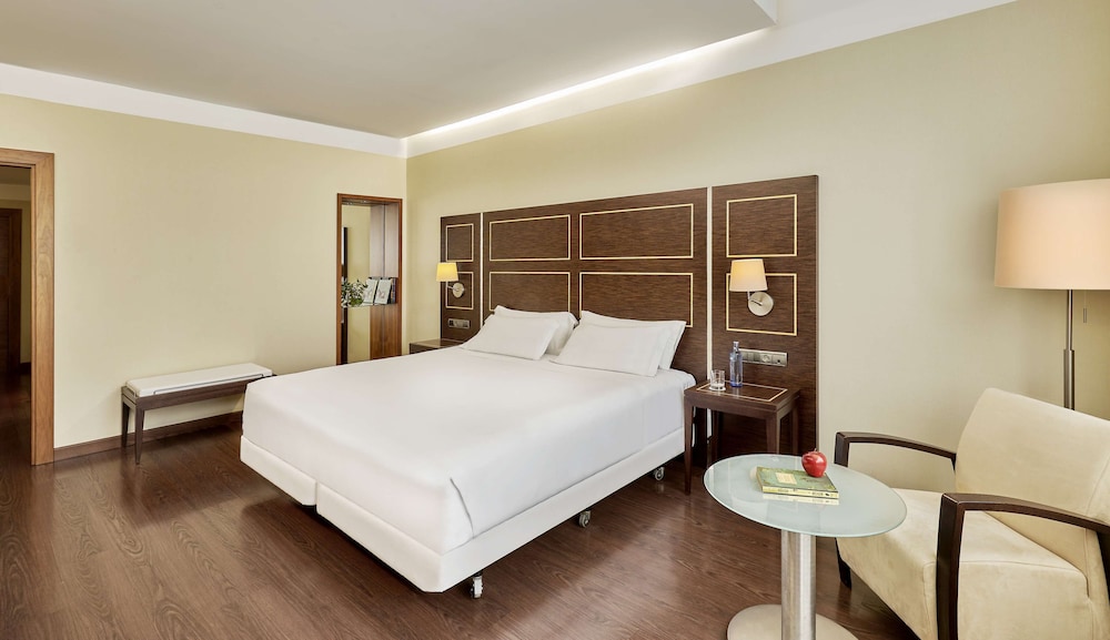 Nh Gran Hotel Casino Extremadura 12/50