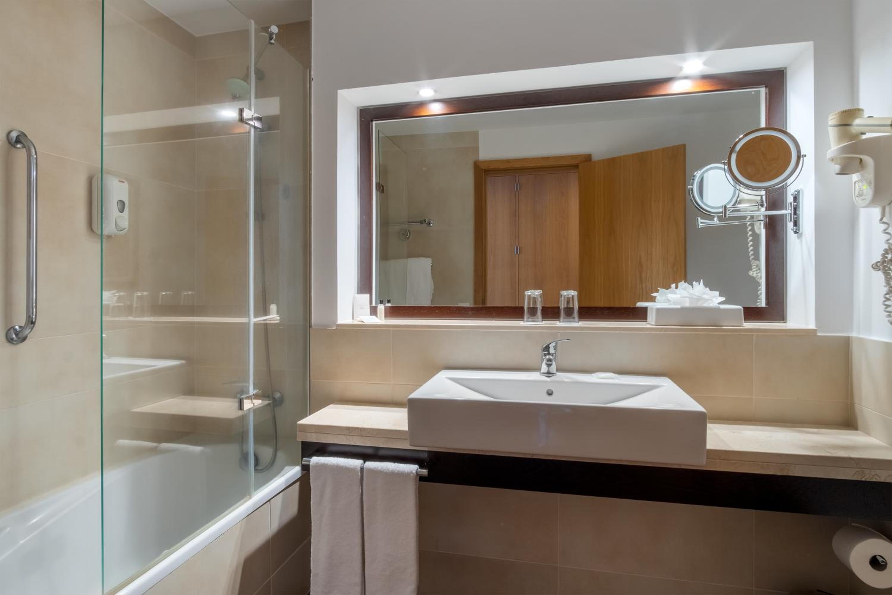 Room, Double Bed, Sea View, TUI BLUE Madeira Gardens 4/7