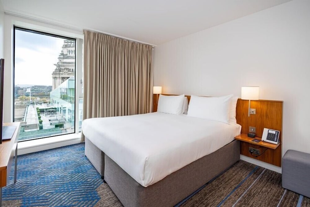 City, Suite, King Bed, Sofa
