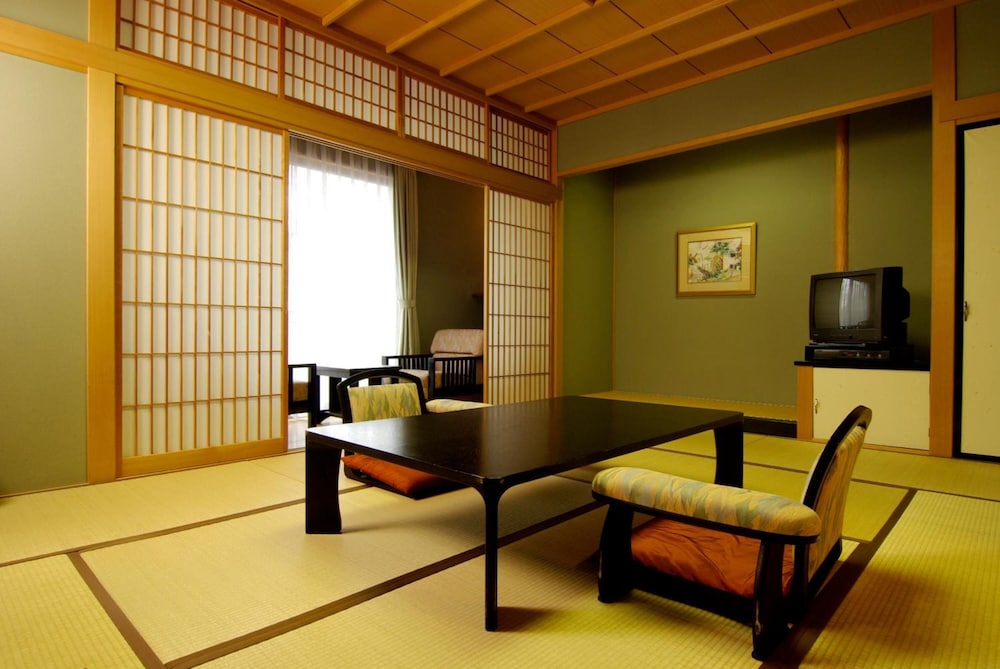 HOTEL FLORACION NASU 32/50