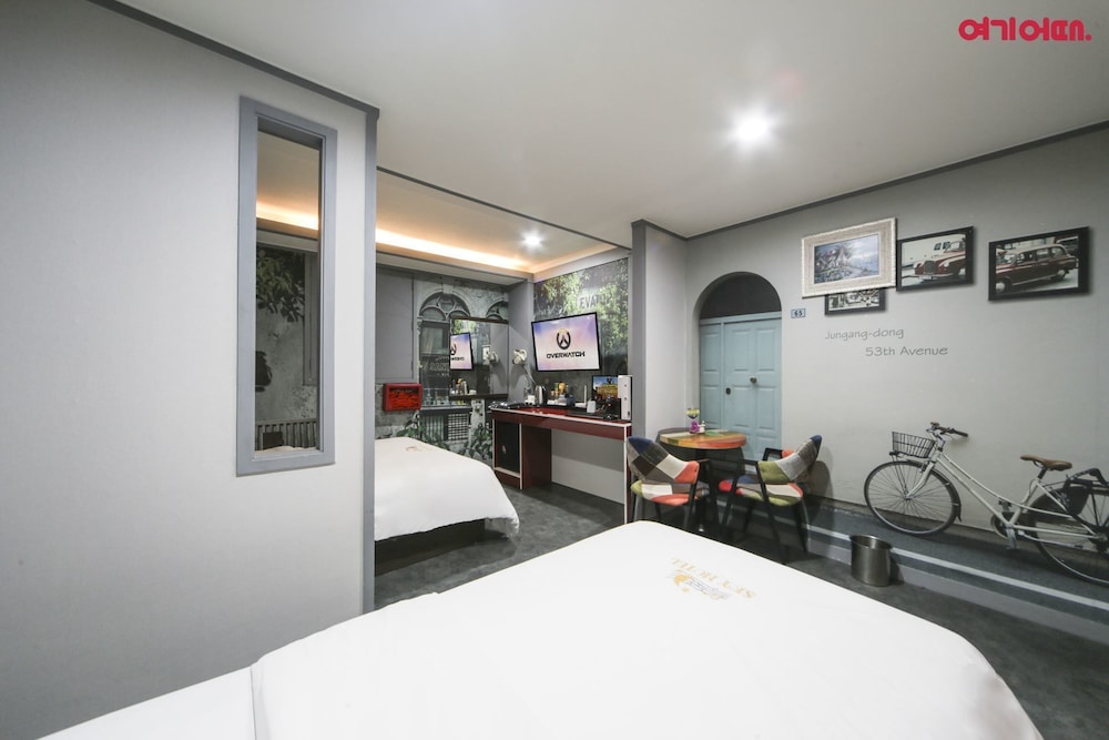Sky Motel 17/31
